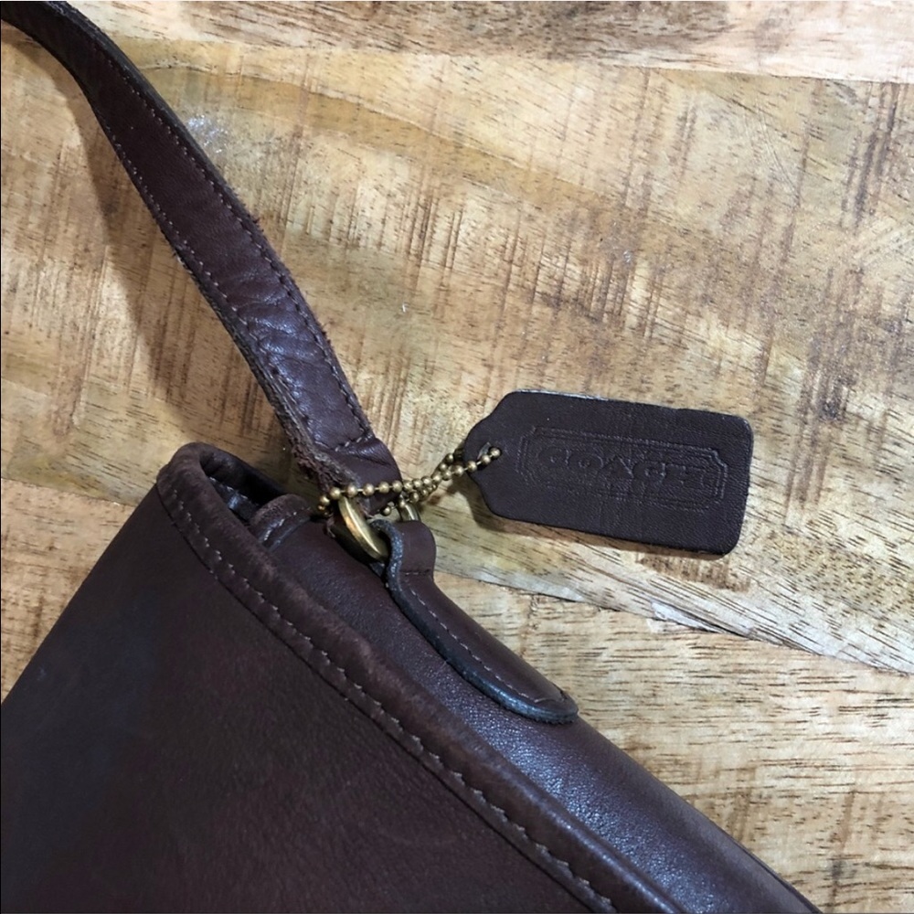 COACH VINTAGE BROWN LEATHER CROSSBODY SATCHEL - Picture 7 of 8